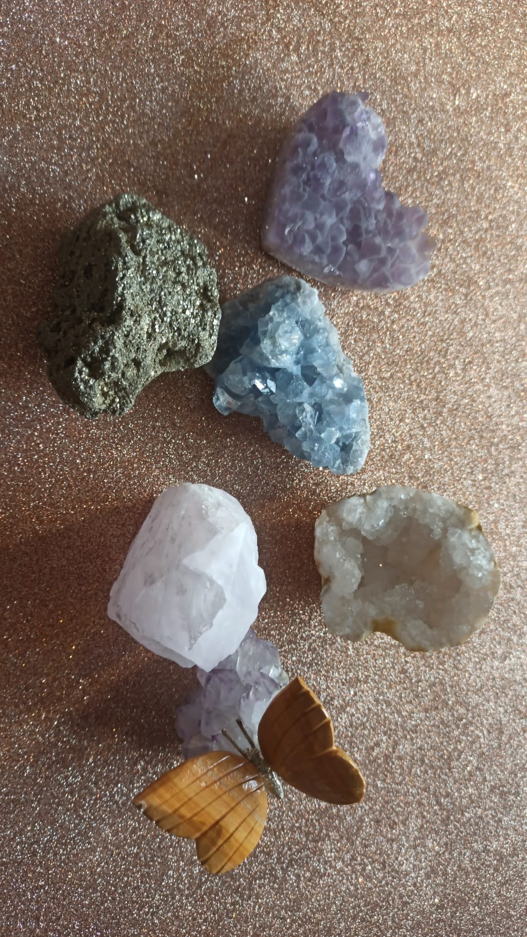 PEDRAS NATURAIS EM BRUTO